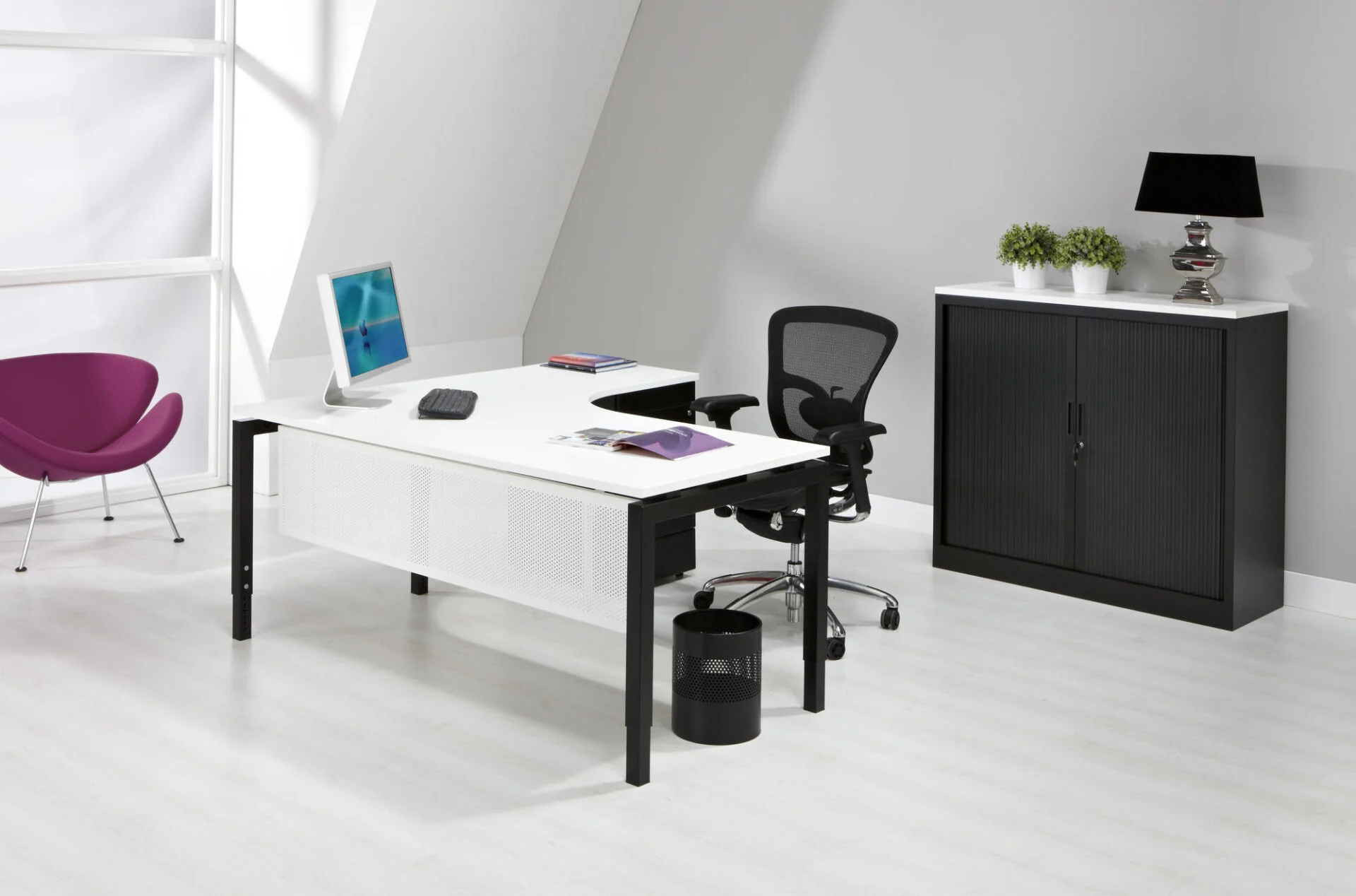 120Rechts.webp Wingbureau Q-Bic 160x120cm rechts - Afbeelding 1